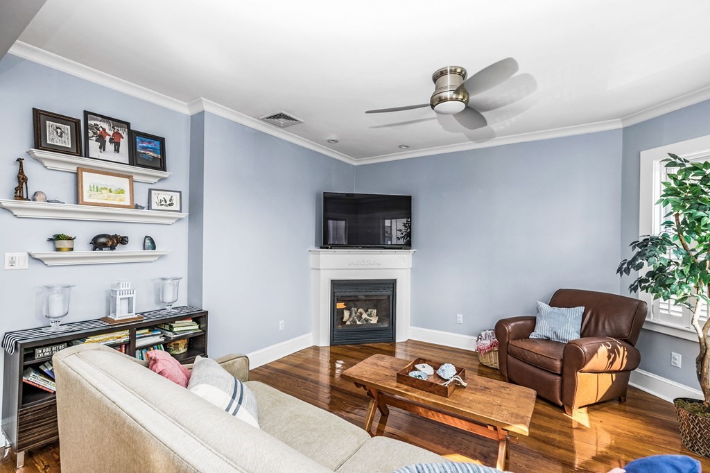 472 East 8th Street, Unit 2 Boston, MA 02127 - Photo 12 of 15
