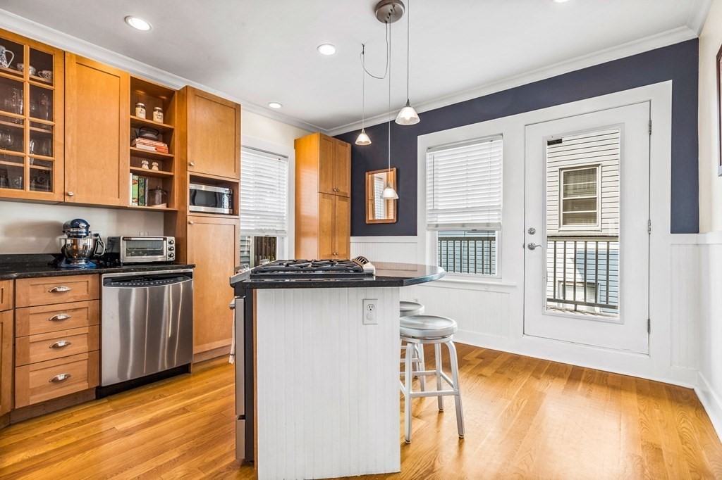 472 East 8th Street, Unit 2 Boston, MA 02127 - Photo 2 of 15