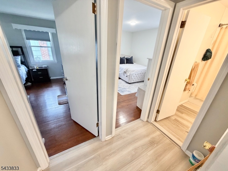 344 Nottingham Way Union, NJ 07083 - Photo 7 of 32