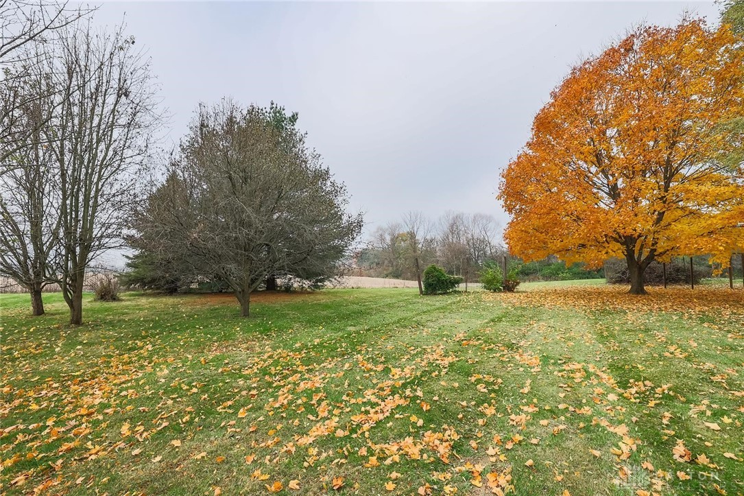 6457 Lost Road Springfield, OH 45504 - Photo 24 of 31