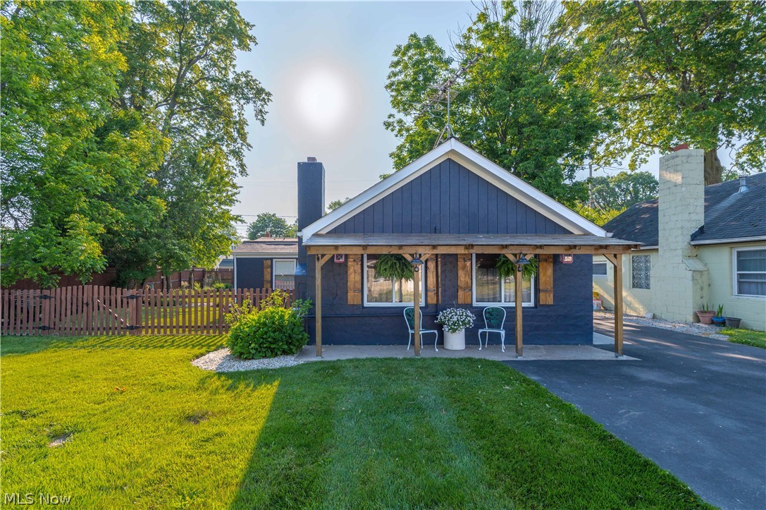 303 Roxboro Road Vermilion, OH 44089 - Photo 3 of 50