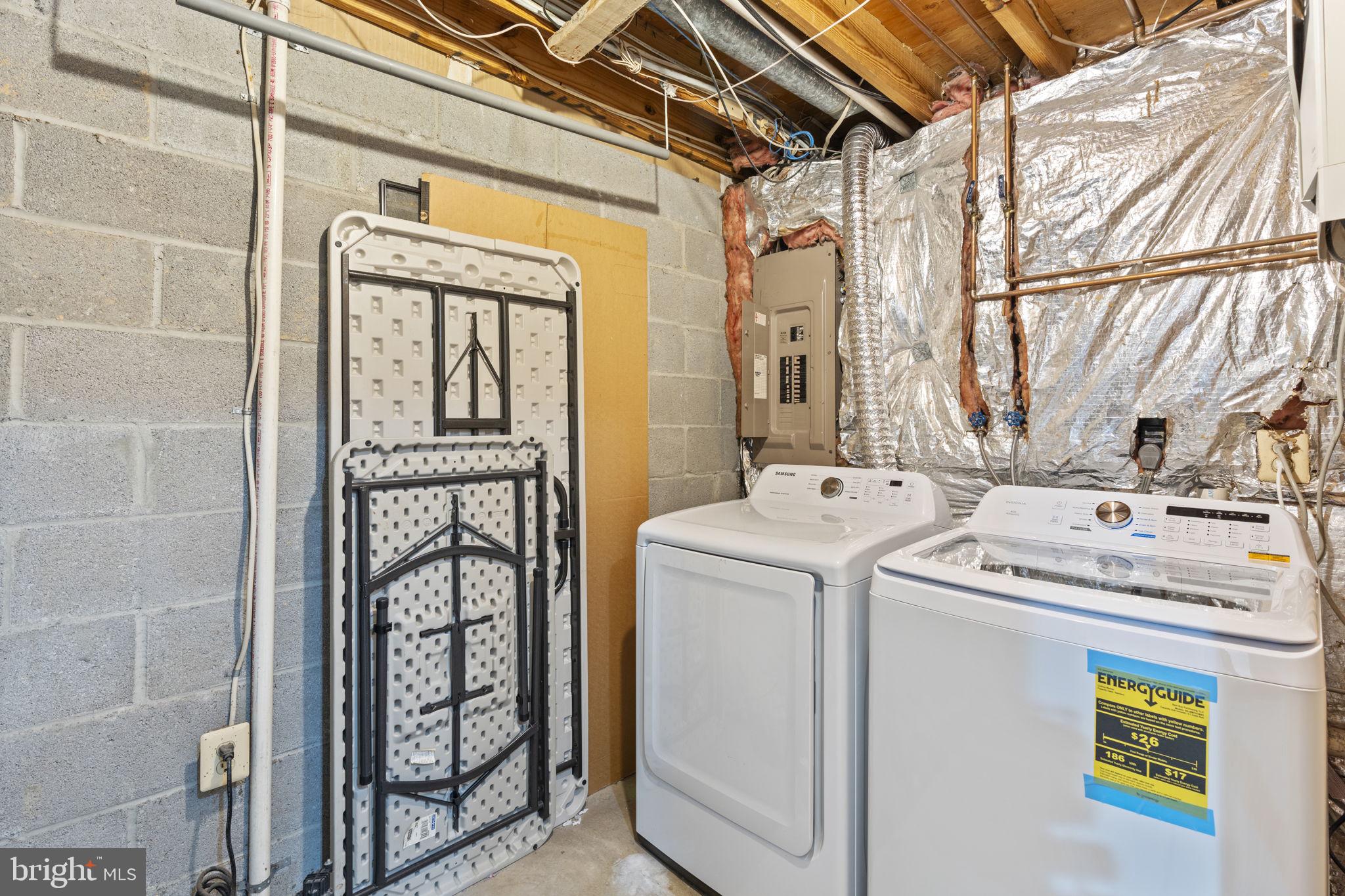 38 Trailwood Road Nottingham, MD 21236 - Photo 24 of 36 a utility room with dryer and washer
