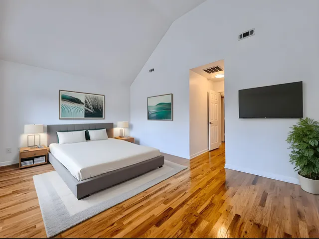 $6,000 | 126 Ogden Avenue, Unit 3, Jersey City, NJ 07307