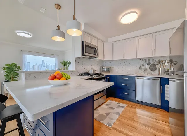 $6,000 | 126 Ogden Avenue, Unit 3, Jersey City, NJ 07307