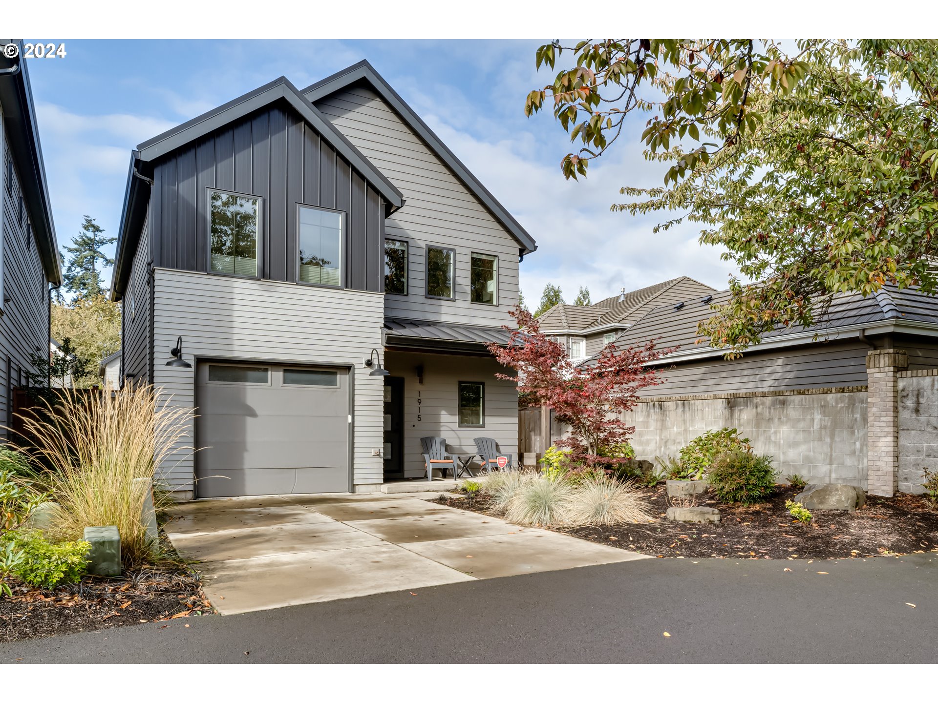 1915 Elkhorn Drive Eugene, OR 97408 - Photo 2 of 47