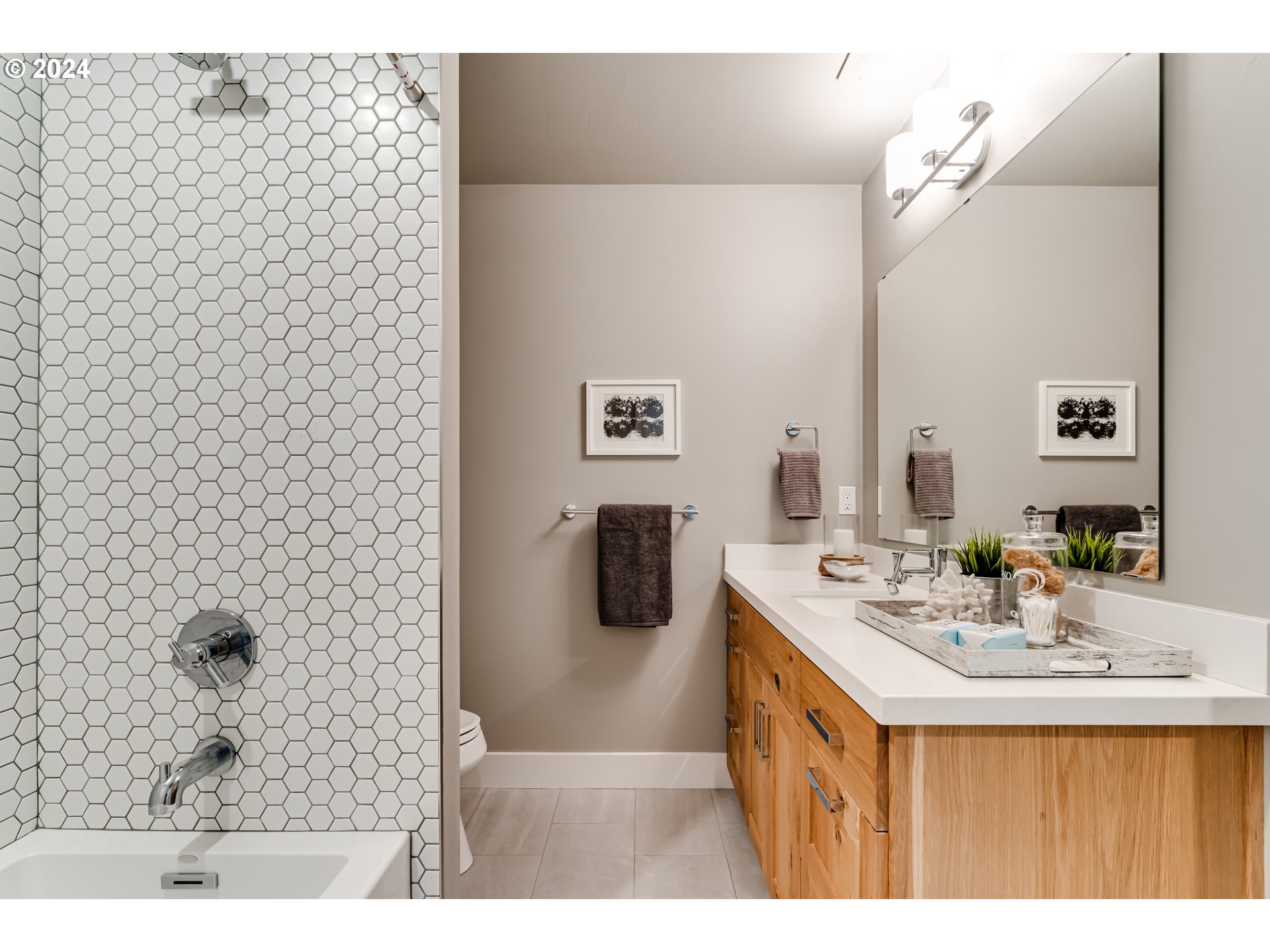 1915 Elkhorn Drive Eugene, OR 97408 - Photo 35 of 47