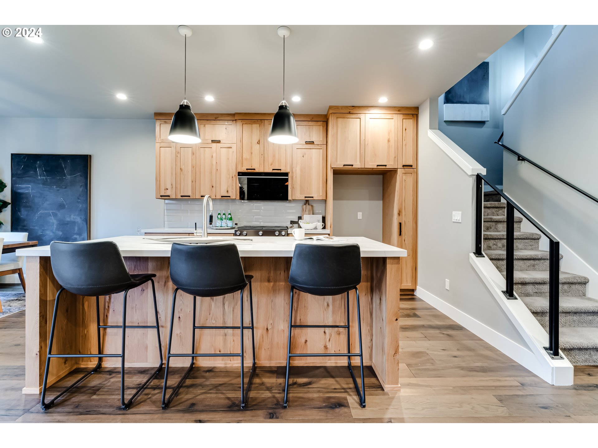 1915 Elkhorn Drive Eugene, OR 97408 - Photo 8 of 47