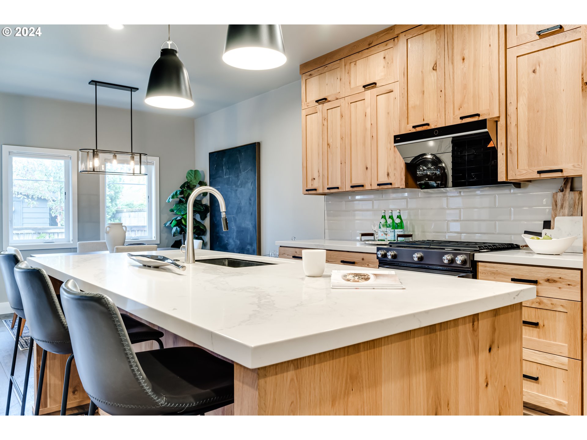 1915 Elkhorn Drive Eugene, OR 97408 - Photo 10 of 47