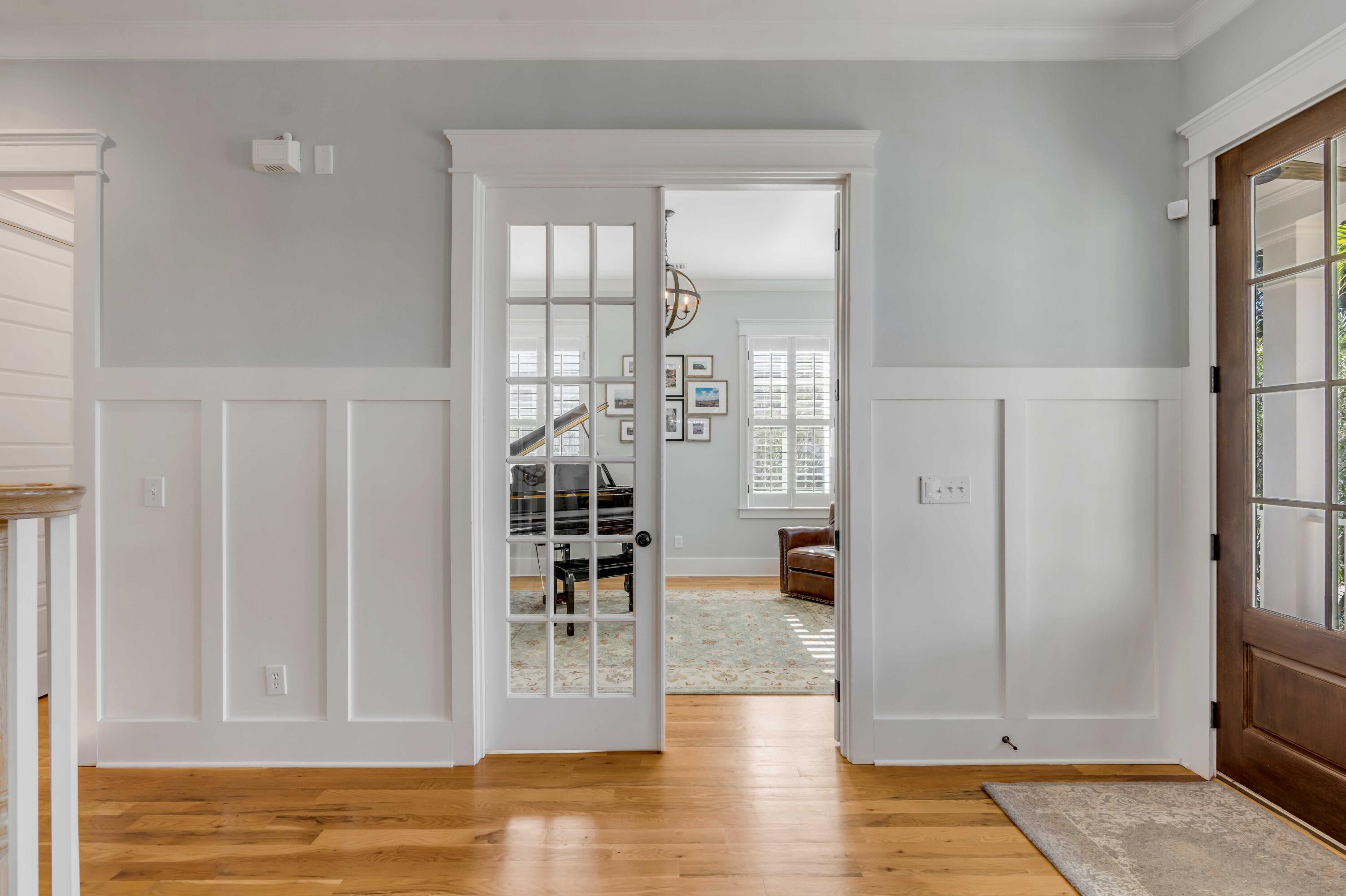 388 Evian Way Mount Pleasant, SC 29464 - Photo 10 of 78 Entryway
