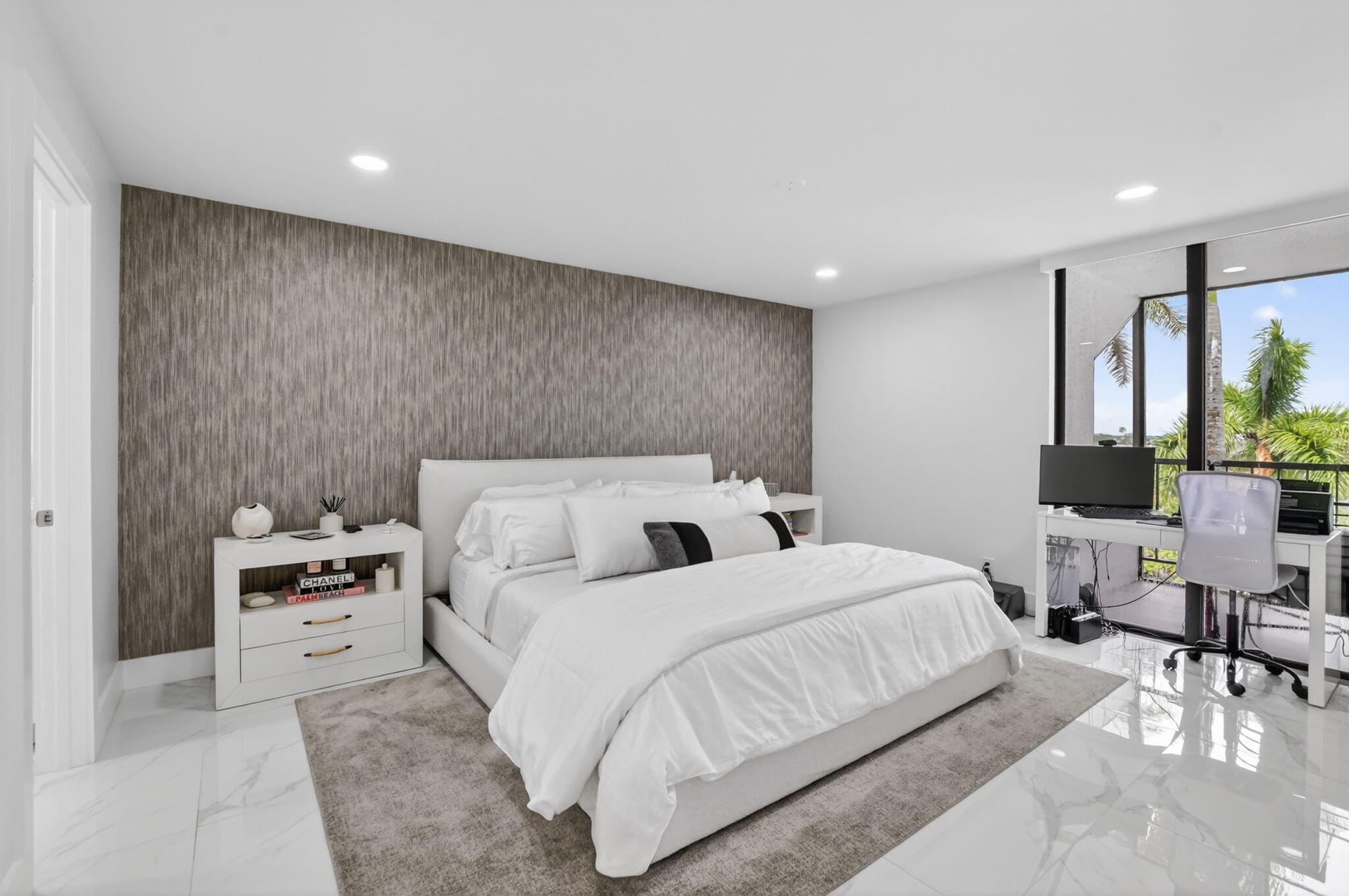 7738 Lakeside Boulevard, Unit 362 Boca Raton, FL 33434 - Photo 18 of 90 Main bedroom