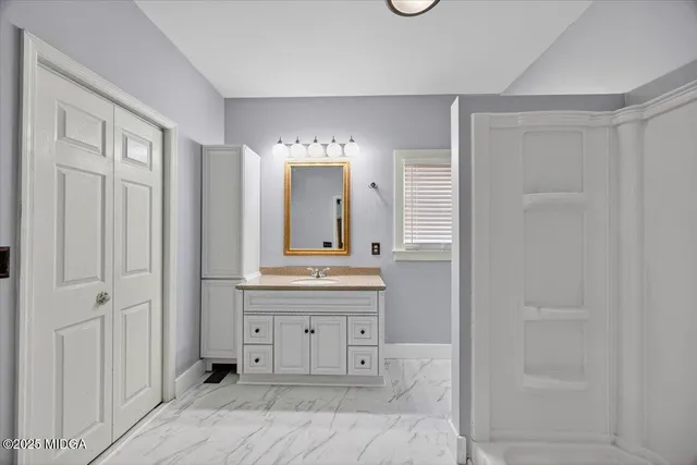 $329,900 | 337 Searcy Drive, Juliette, GA 31046