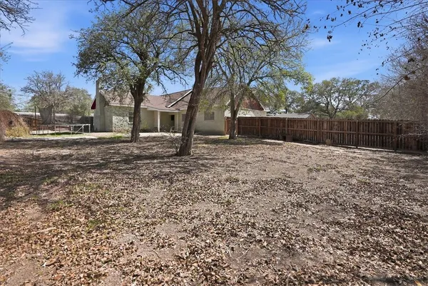 $258,000 | 1601 Owens Avenue, Three Rivers, TX 78071