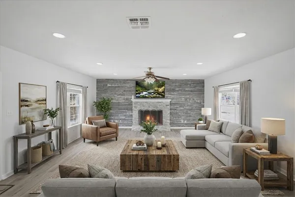 $258,000 | 1601 Owens Avenue, Three Rivers, TX 78071