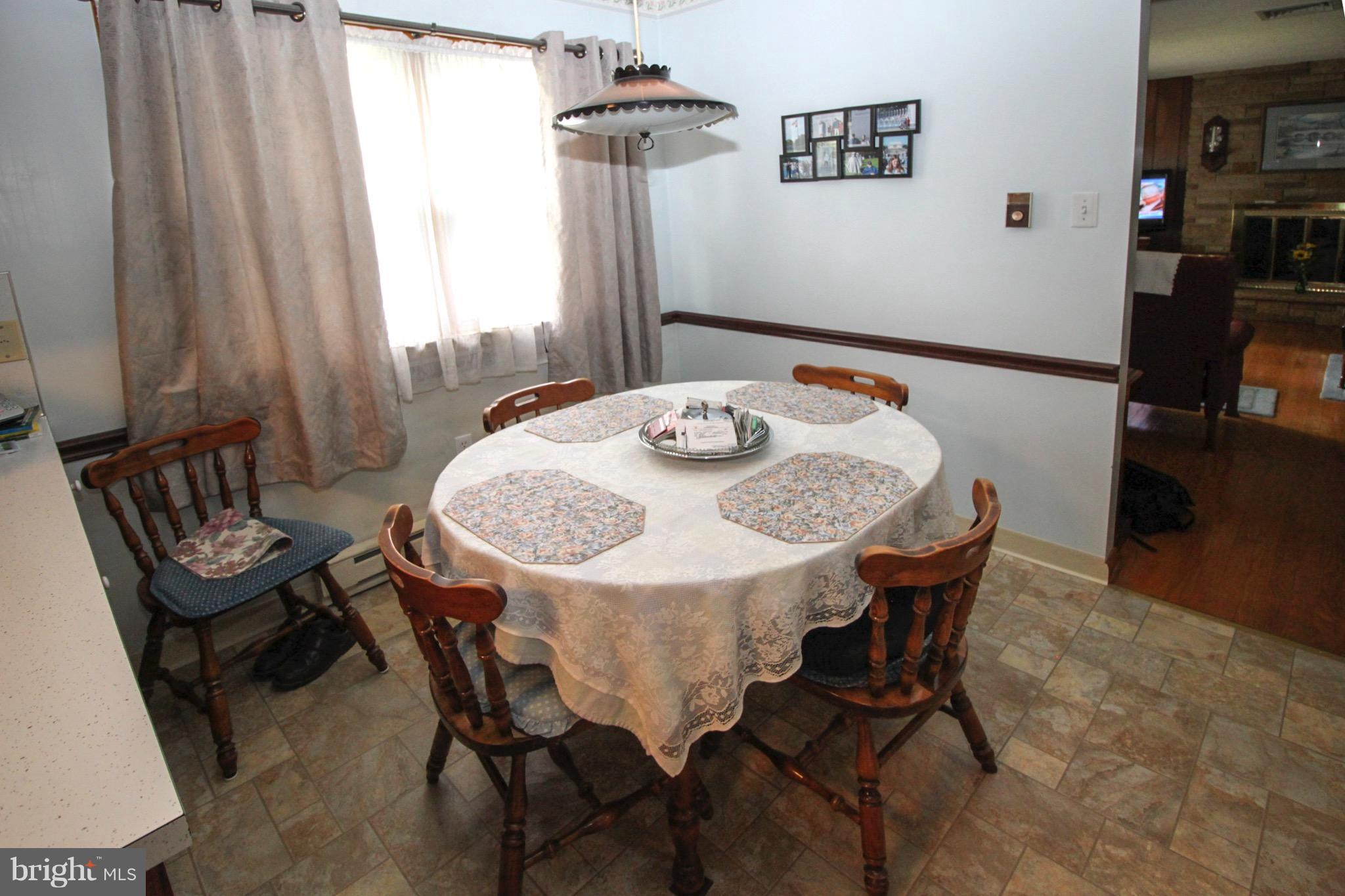 227 Hebb Road Hagerstown, MD 21740 - Photo 3 of 14 Dining Room
