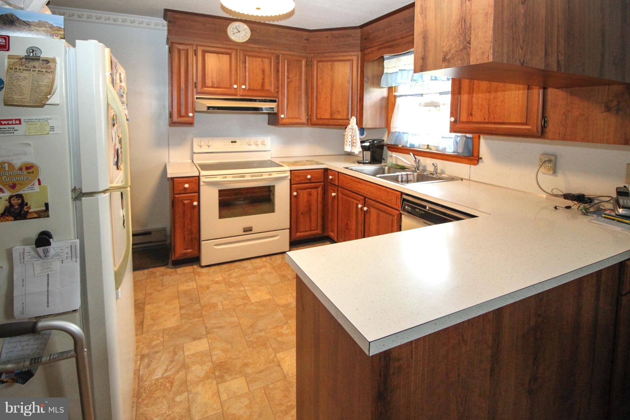 227 Hebb Road Hagerstown, MD 21740 - Photo 4 of 14 Kitchen
