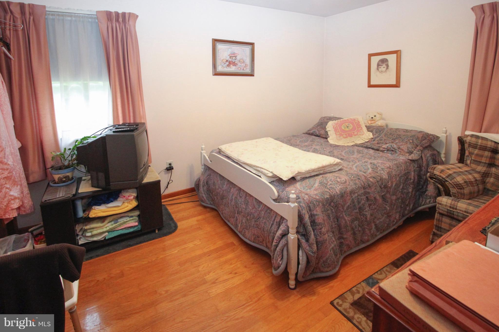 227 Hebb Road Hagerstown, MD 21740 - Photo 5 of 14 Bedroom