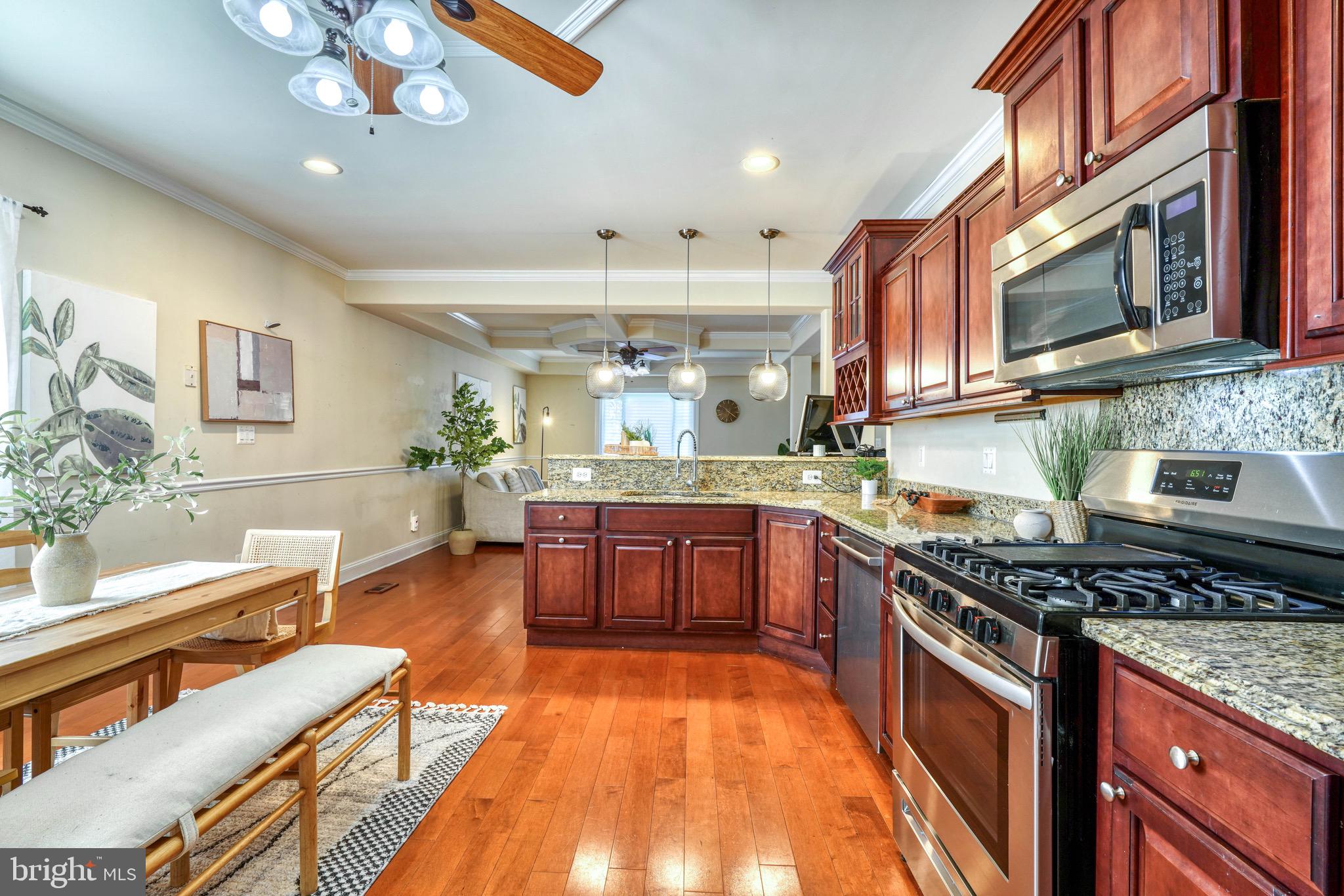 149 Riverside Road Essex, MD 21221 - Photo 14 of 56 Eat-In Kitchen