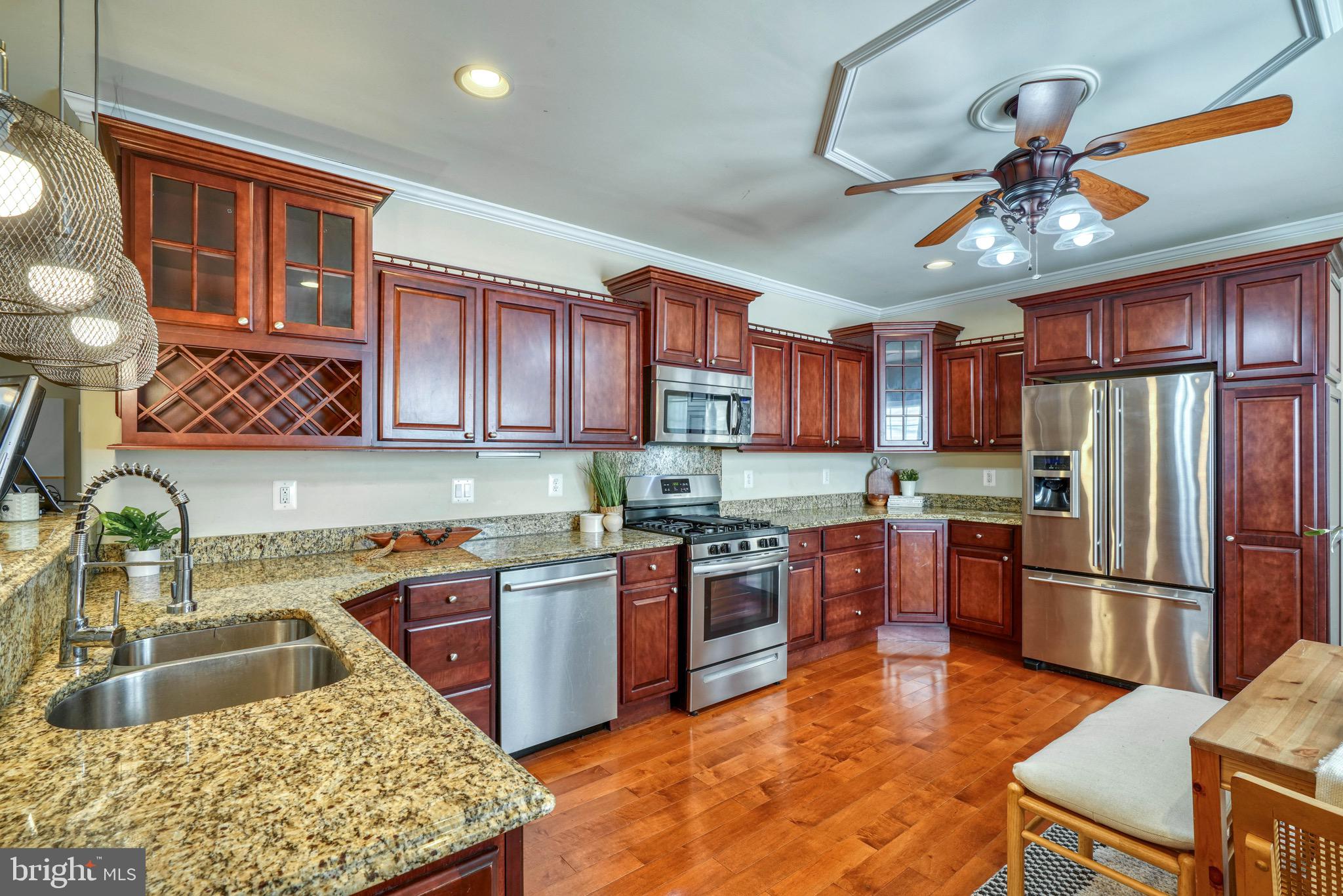 149 Riverside Road Essex, MD 21221 - Photo 17 of 56 Eat-In Kitchen