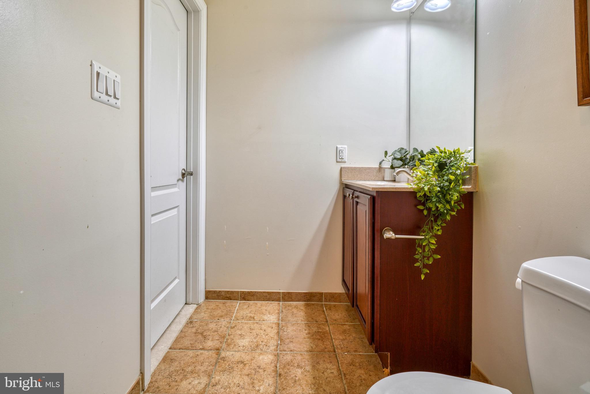 149 Riverside Road Essex, MD 21221 - Photo 25 of 56 First Floor Full Bath