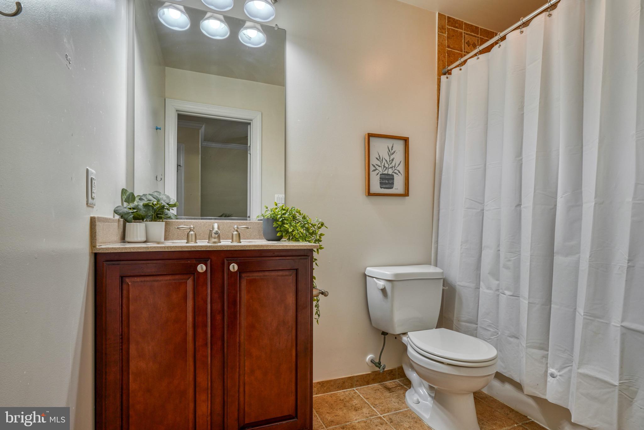 149 Riverside Road Essex, MD 21221 - Photo 49 of 56 2nd Floor Full Bath
