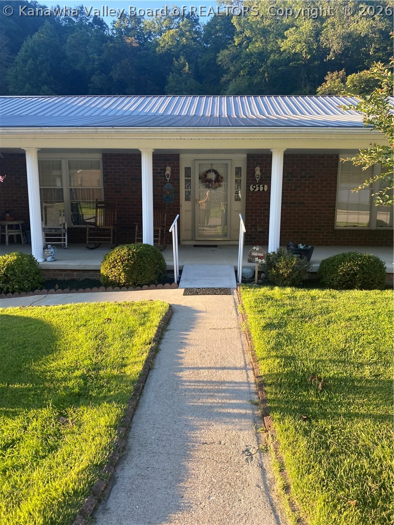 911 Country Estates Road Danville, WV 25053 - Photo 5 of 50 Gallery Image 5