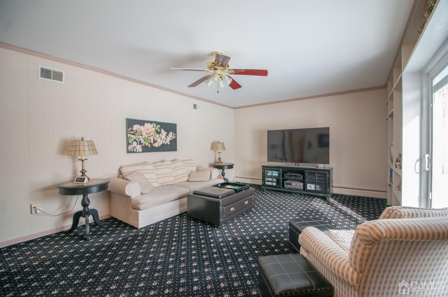 9 Library Place Edison, NJ 08820 - Photo 25 of 44 a living room with furniture