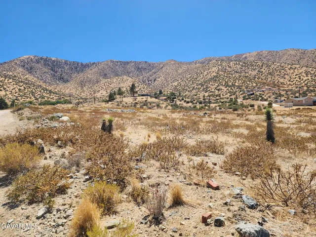 a view of mountain view with mountains