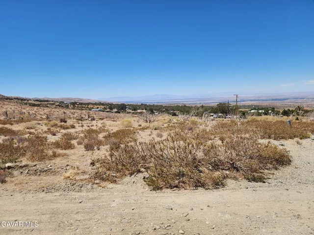 $58,988 | 116 116th Street East, Unit 110, Juniper Hills, CA 93543