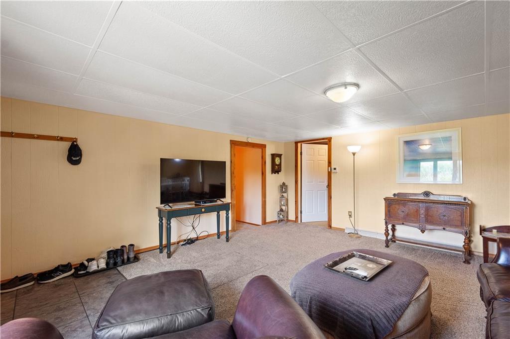 8 Leasure Way Cecil, PA 15321 - Photo 6 of 30