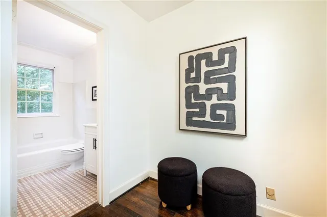 $275,000 | 55 Delmont Drive Northeast, Unit D1, Atlanta, GA 30305