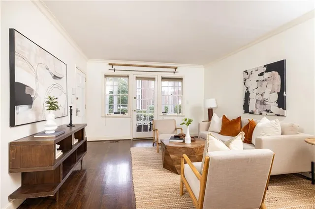 $275,000 | 55 Delmont Drive Northeast, Unit D1, Atlanta, GA 30305