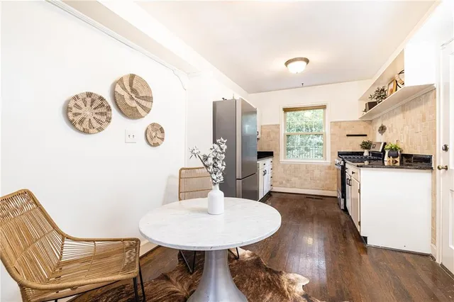 $275,000 | 55 Delmont Drive Northeast, Unit D1, Atlanta, GA 30305