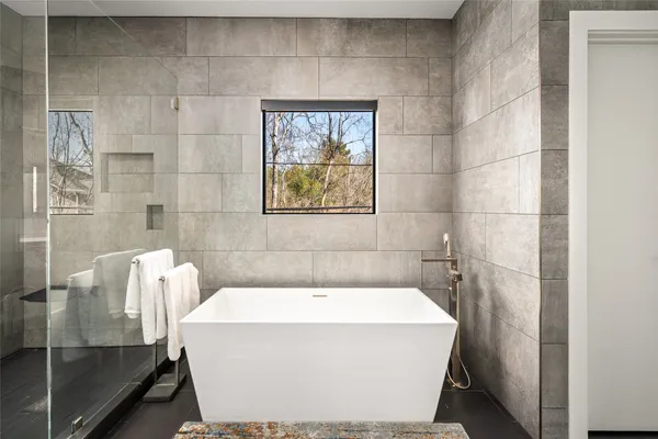 $4,475,000 | 3703 Wroxton Road, West University Place, TX 77005