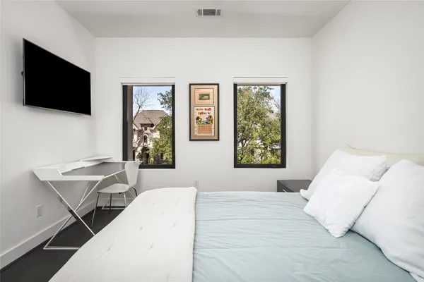 $4,475,000 | 3703 Wroxton Road, West University Place, TX 77005