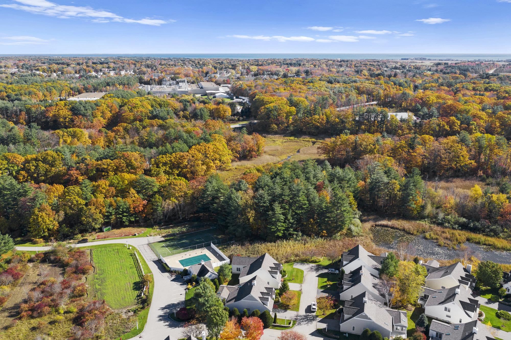 67 Hampton Meadows Hampton, NH 03842 - Photo 2 of 38