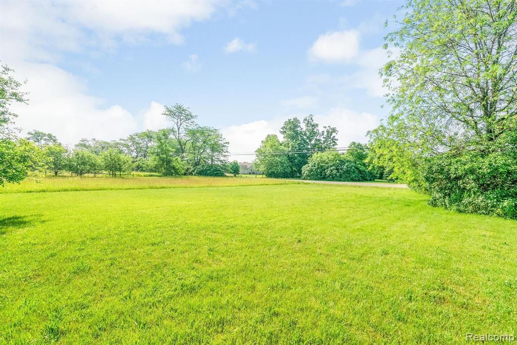 47190 Bemis Road Belleville, MI 48111 - Photo 24 of 27