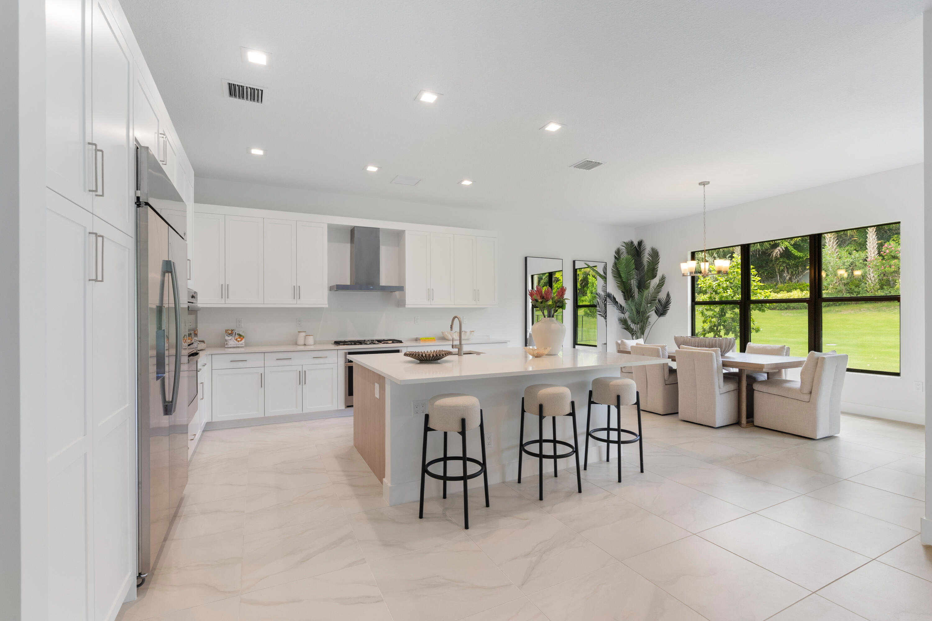21054 Violet Flds Way Boca Raton, FL 33434 - Photo 7 of 50 Kitchen & Dining Room