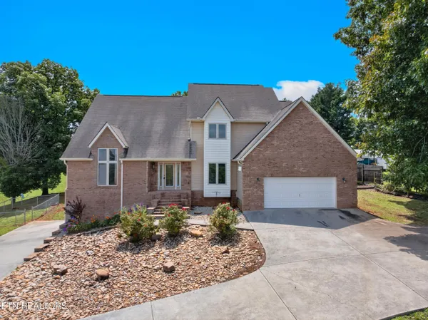 $599,000 | 219 Sullivan Pointe, Dandridge, TN 37725