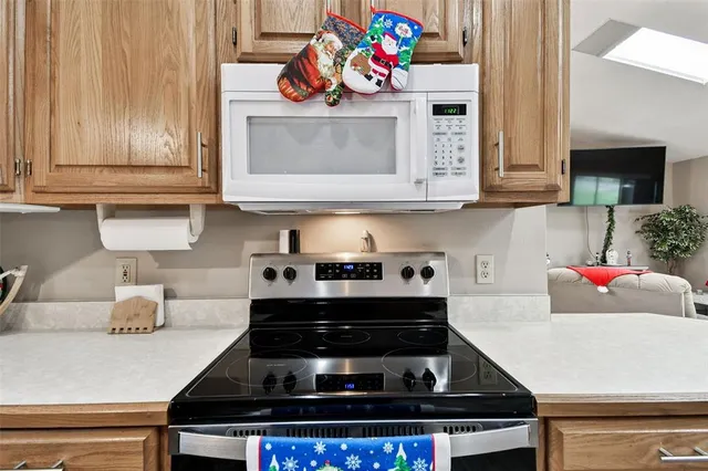 $340,000 | 250 Sunrise Boulevard, DeBary, FL 32713