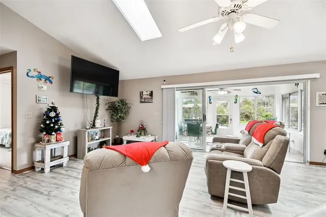 $340,000 | 250 Sunrise Boulevard, DeBary, FL 32713