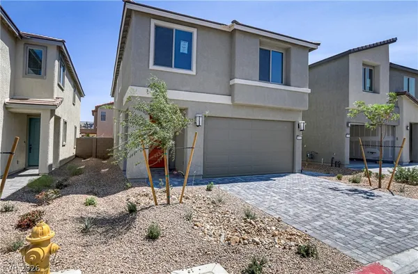 $2,600 | 8072 Warrenville Street, Las Vegas, NV 89113
