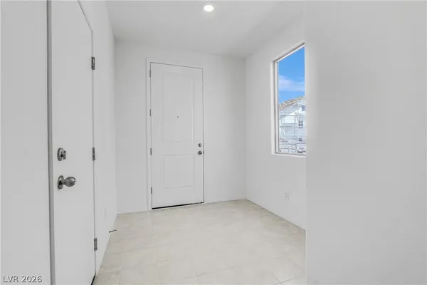 $2,550 | 8072 Warrenville Street, Las Vegas, NV 89113