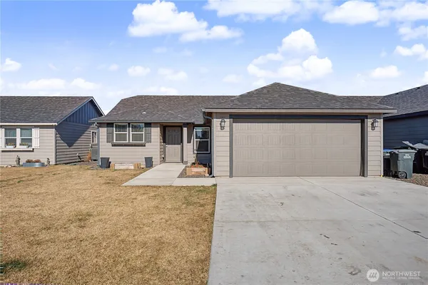 $315,000 | 1118 West Sequoia Road, Moses Lake, WA 98837