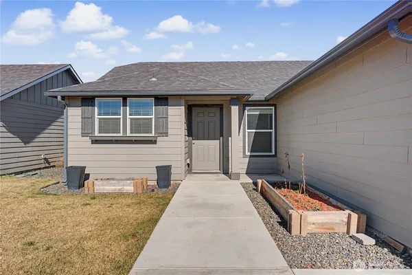 $315,000 | 1118 West Sequoia Road, Moses Lake, WA 98837
