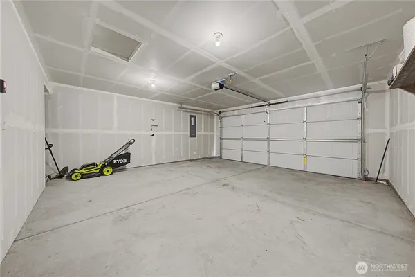 $315,000 | 1118 West Sequoia Road, Moses Lake, WA 98837