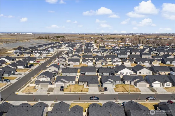 $315,000 | 1118 West Sequoia Road, Moses Lake, WA 98837