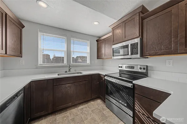 $315,000 | 1118 West Sequoia Road, Moses Lake, WA 98837