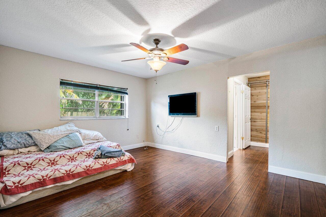 9020 Southwest 4th Street Boca Raton, FL 33433 - Photo 17 of 29 019-9020Southwest4thStreet-BocaRaton-FL-