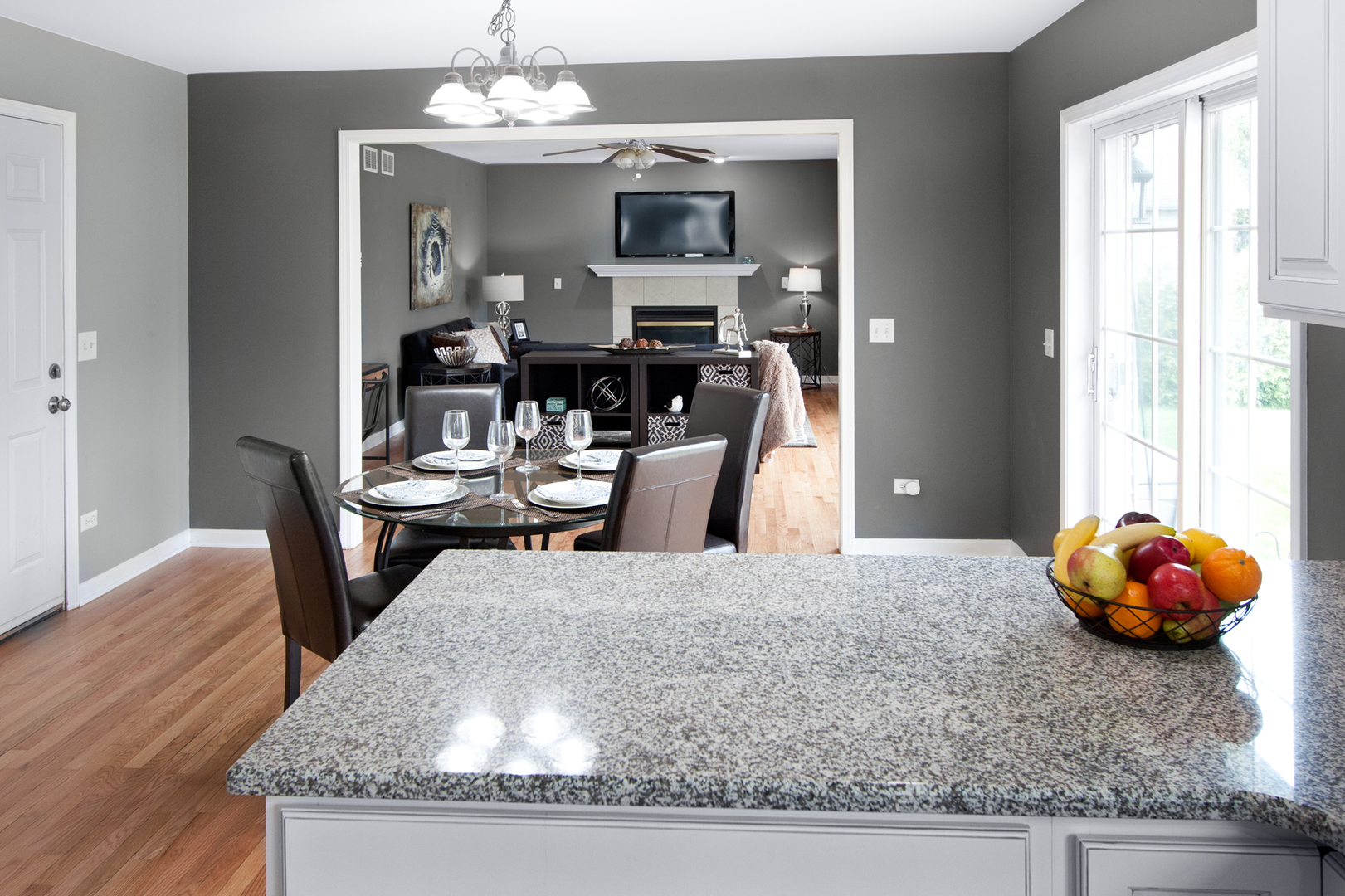 2424 Hidden Trail Spring Grove, IL 60081 - Photo 11 of 25