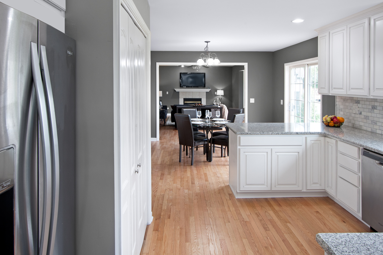 2424 Hidden Trail Spring Grove, IL 60081 - Photo 8 of 25